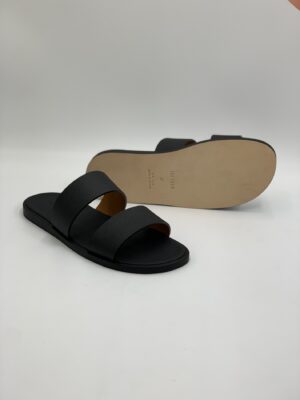 z5640644209334_6561f3a286565b3af2ba9c5672f241ce