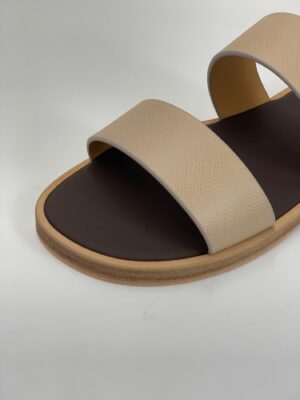 z6105776085385_e5cc84a8aecd9af7c24d9b924662db24