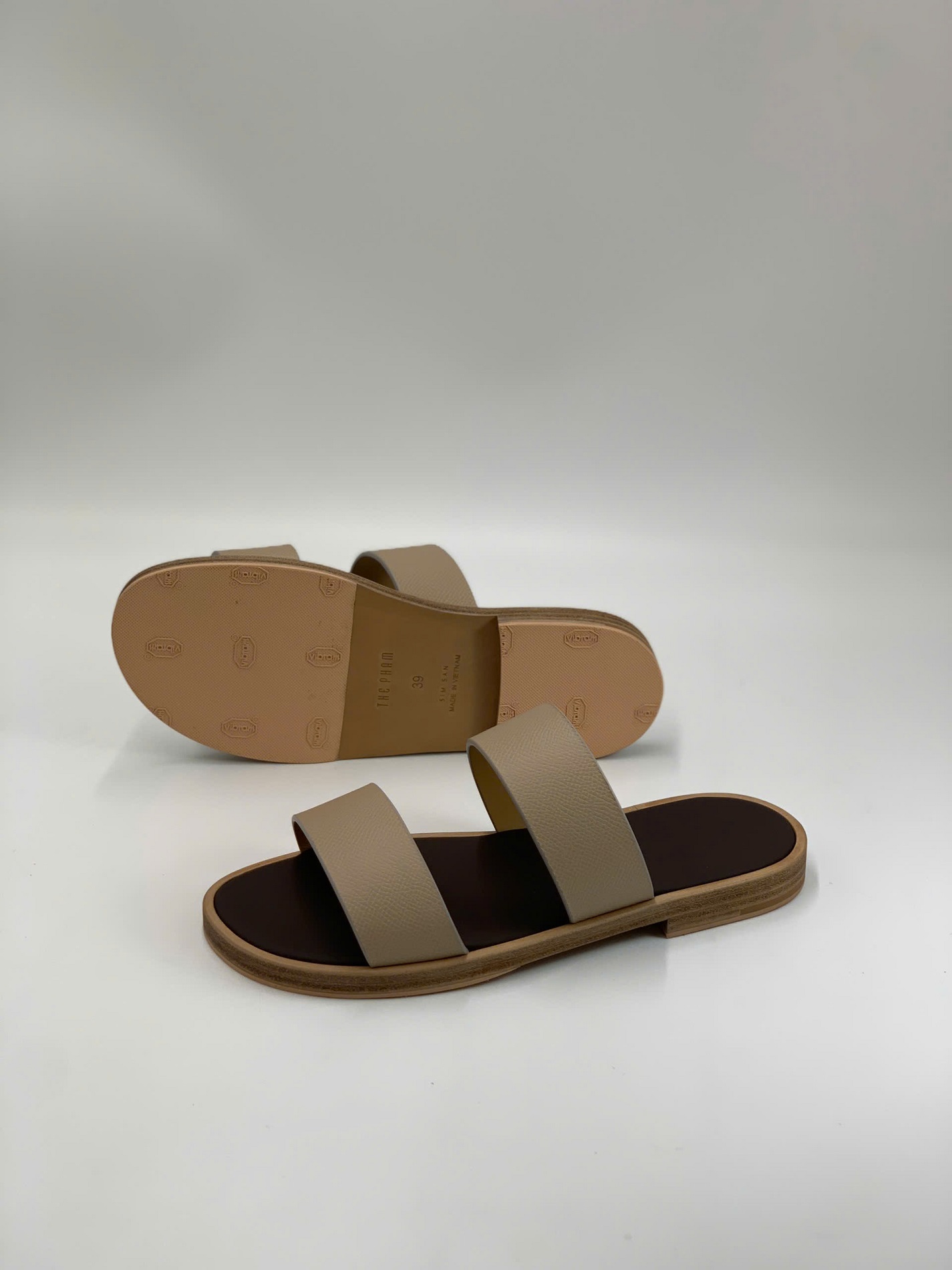 z6105776089895_659372935924ef7535a91865f2e2aa94