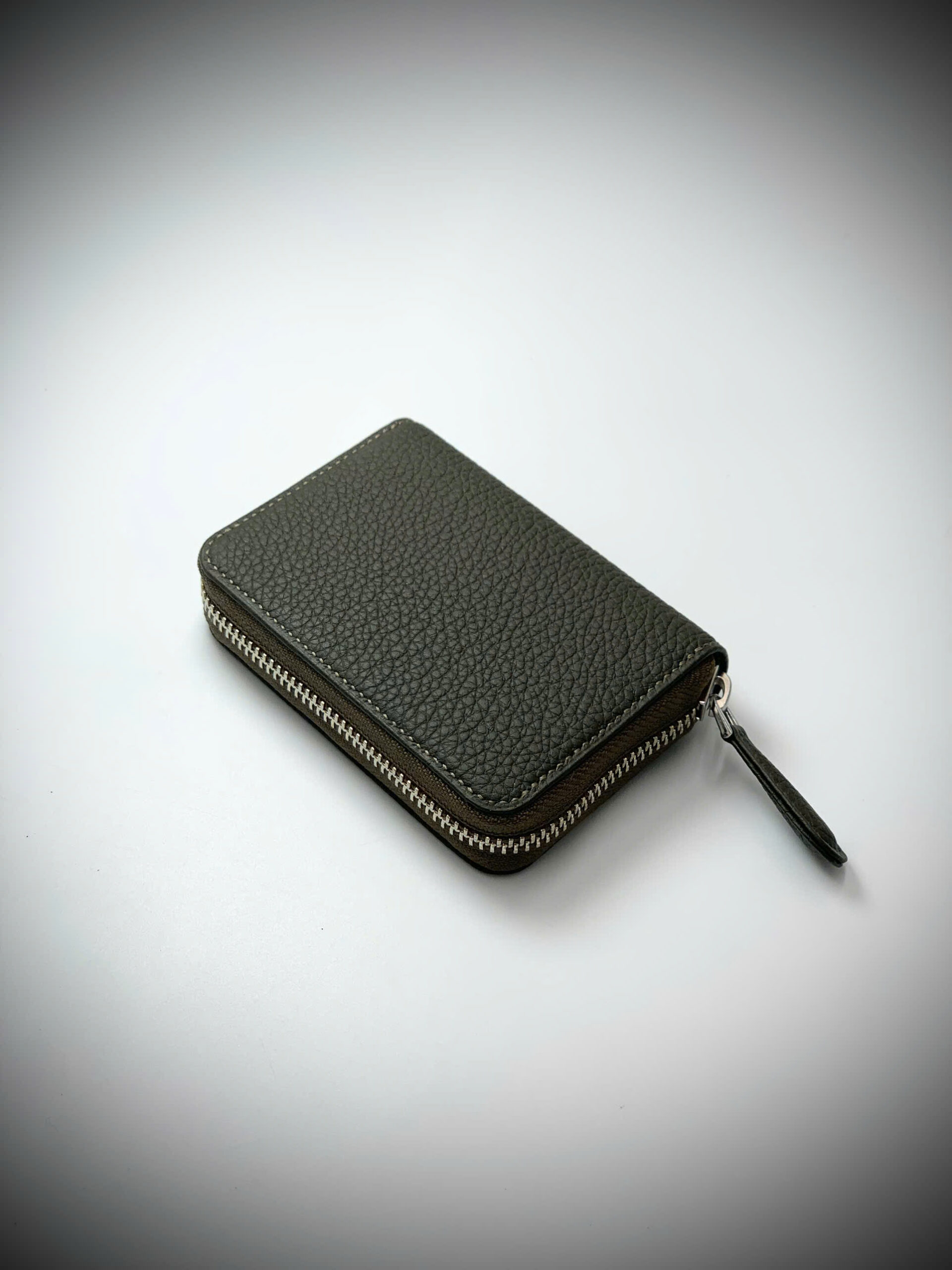 Silk Card Holder - Ví đựng thẻ da Togo xanh rêu - Hình ảnh 6