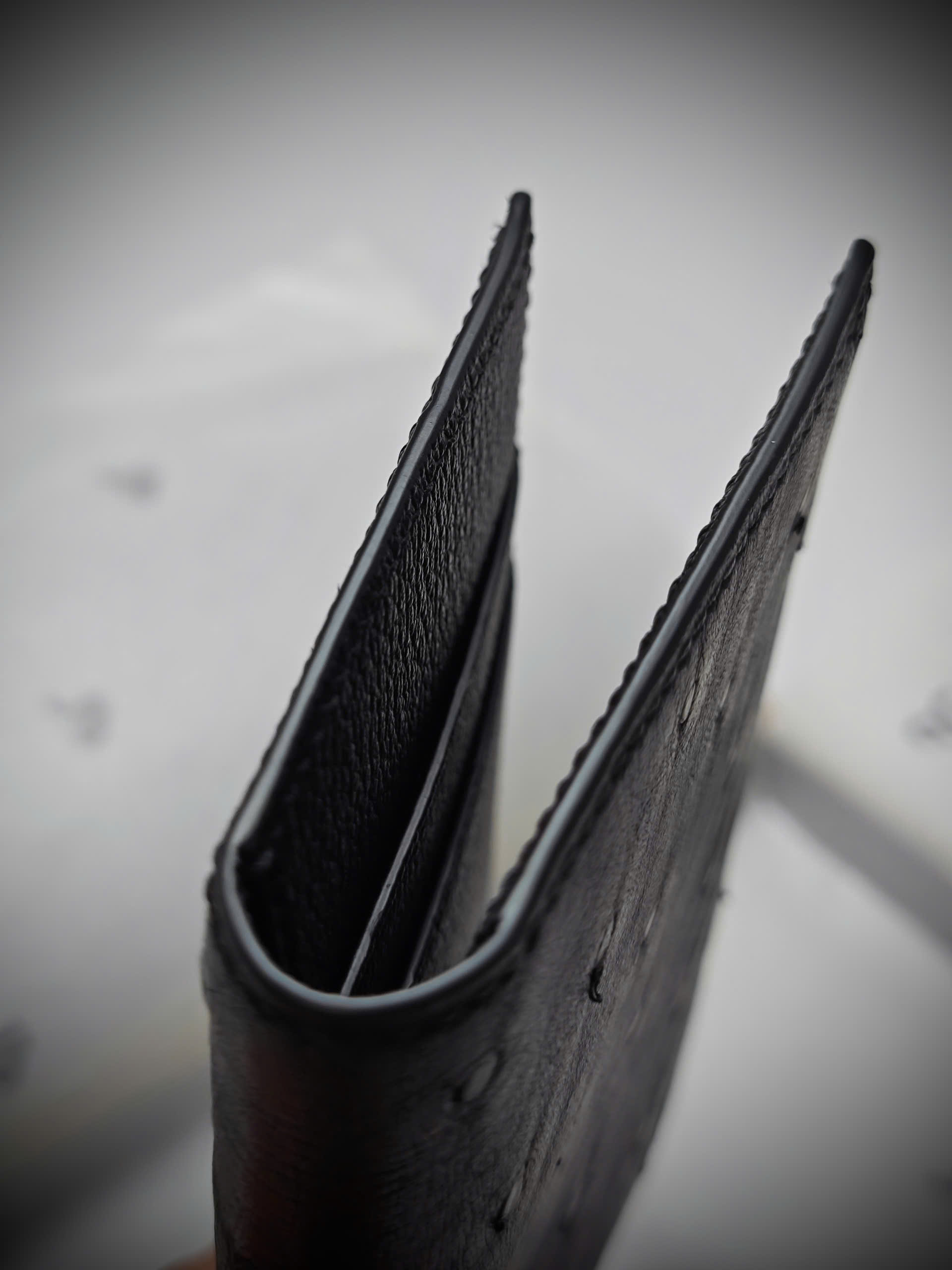 Flip card holder ví thẻ da đà điểu cao cấp thủ công – Thế Phạm - Hình ảnh 4