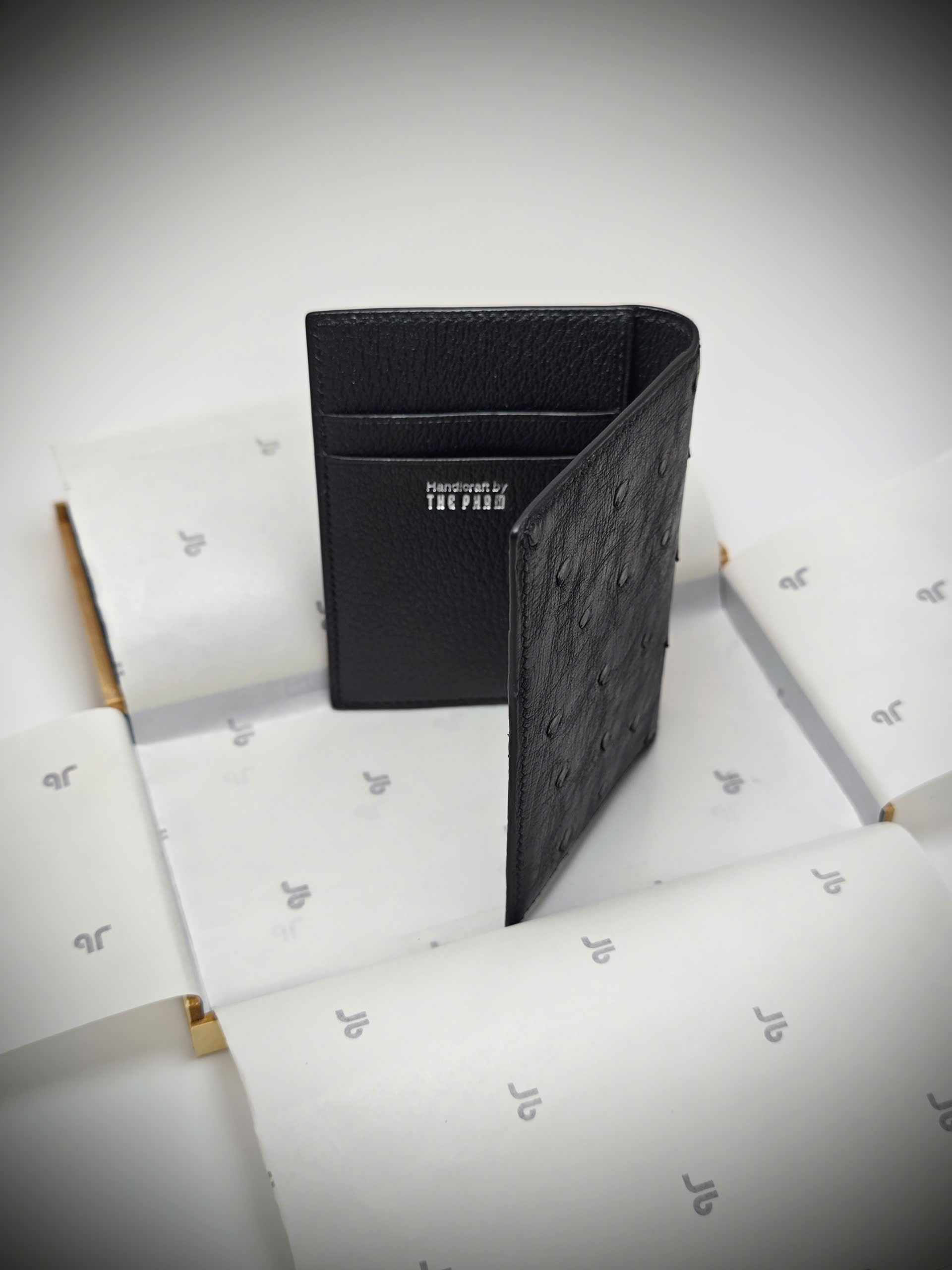 Flip card holder ví thẻ da đà điểu cao cấp thủ công – Thế Phạm - Hình ảnh 6