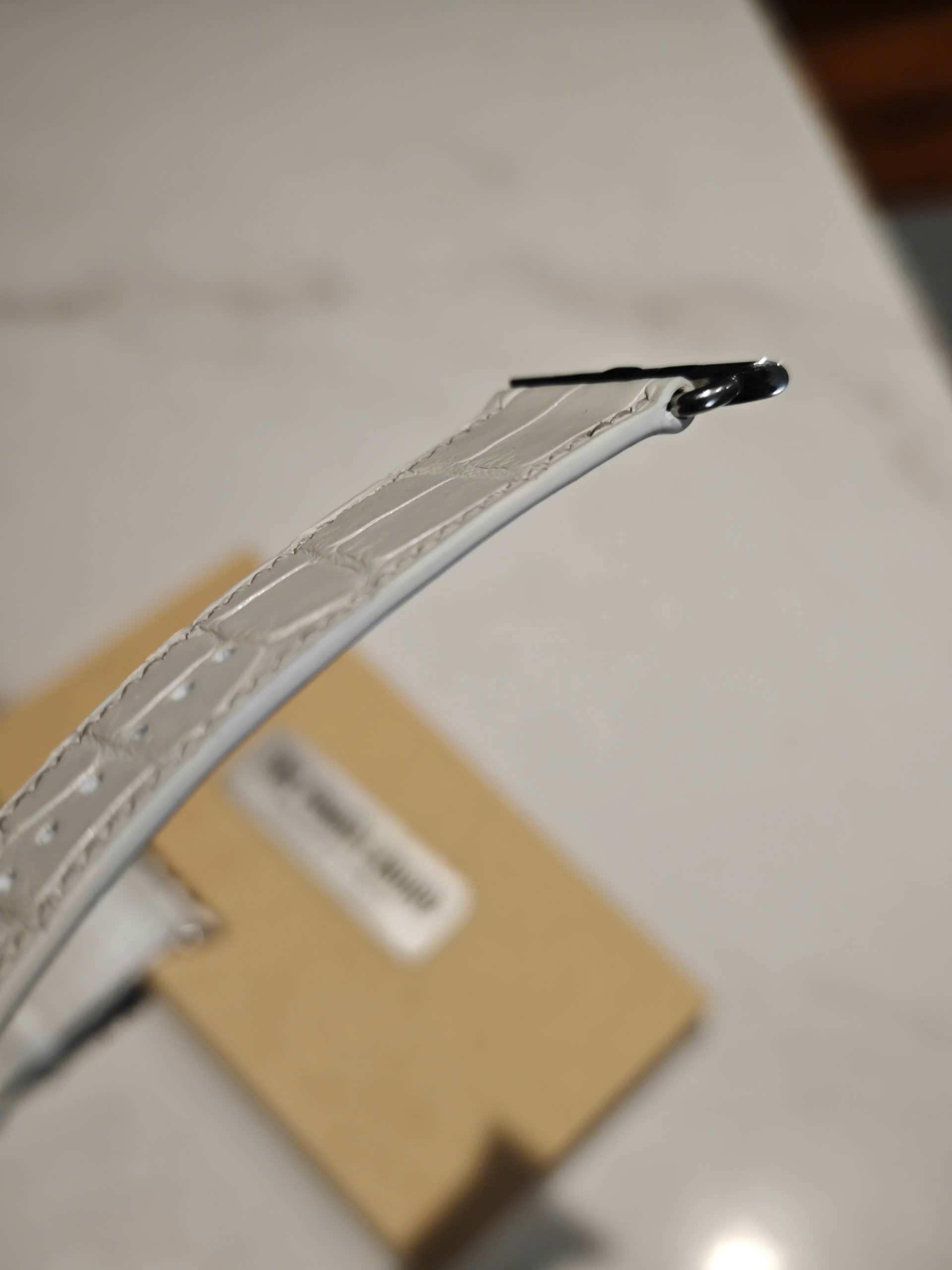 Dây đồng hồ Apple Watch da cá sấu Pháp - Hình ảnh 6