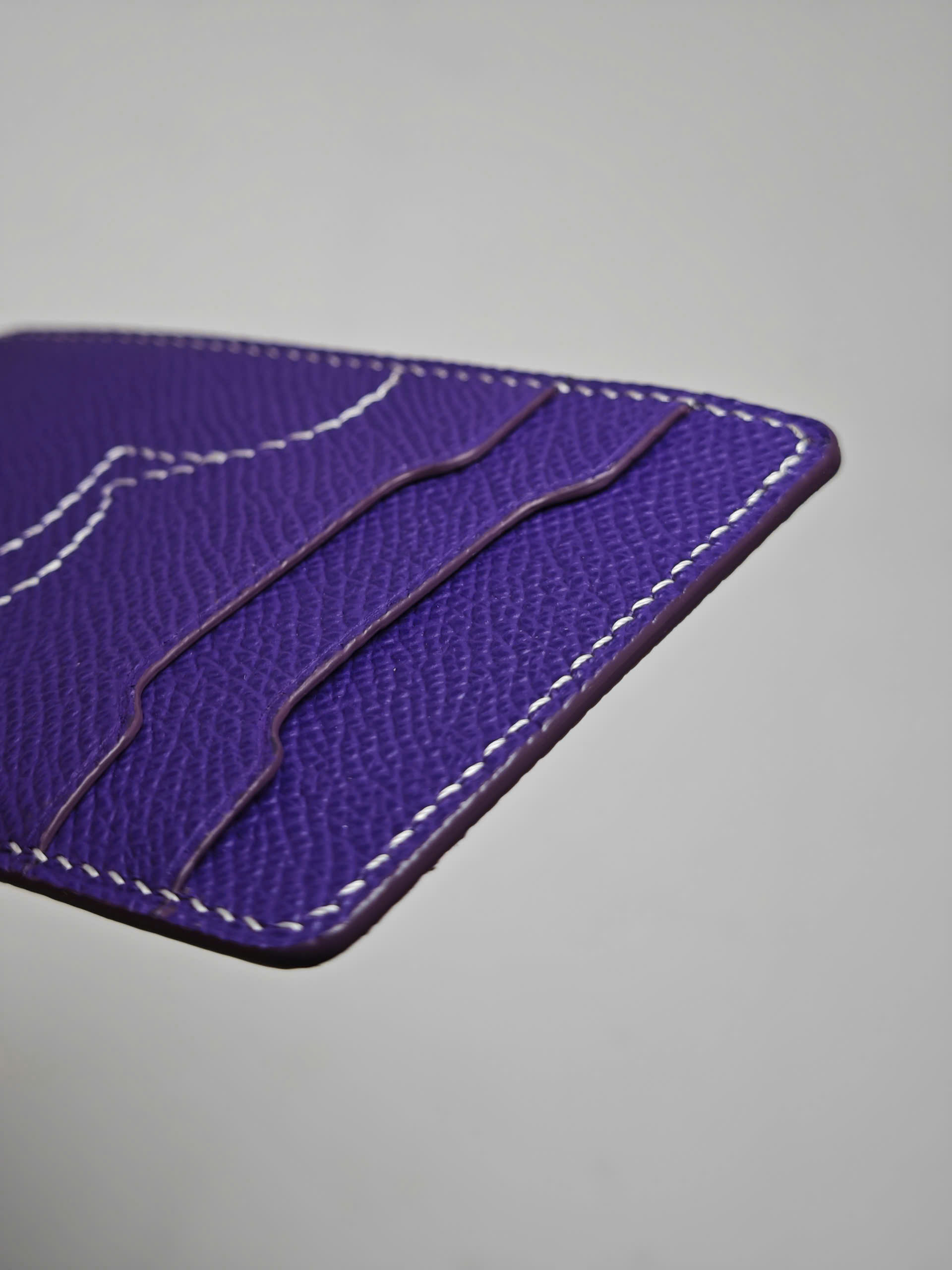 TP Violet Amour – Ví thẻ da Epsom - Hình ảnh 4