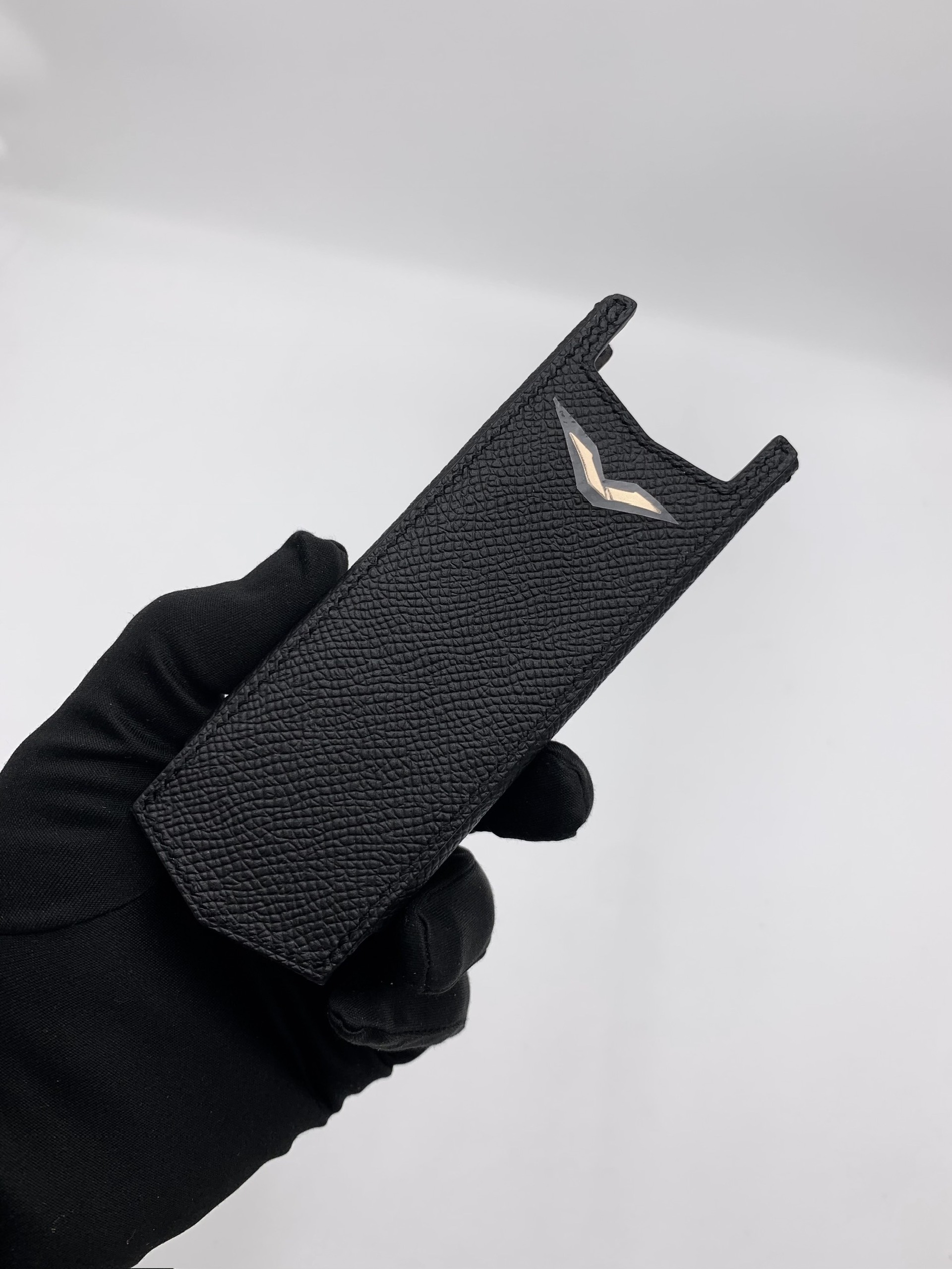 Bao da Vertu Signature S màu đen da Epsom