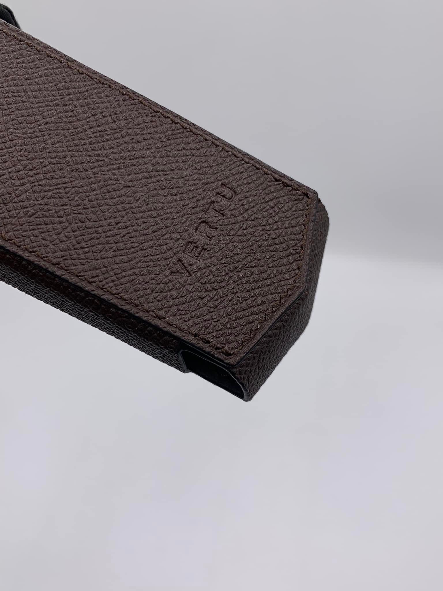 Bao da Vertu Signature S màu nâu chocolate - Hình ảnh 3