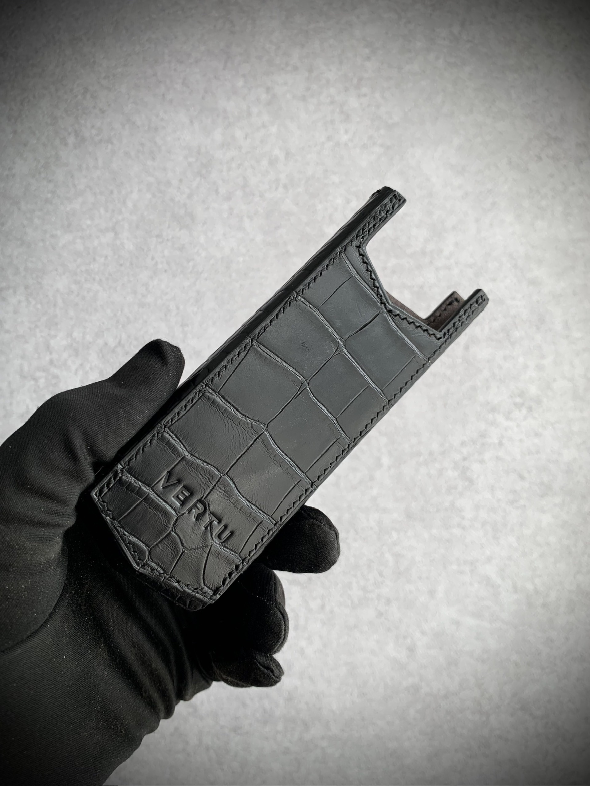 Bao da Vertu Signature S da cá sấu Pháp vân bụng - Hình ảnh 3