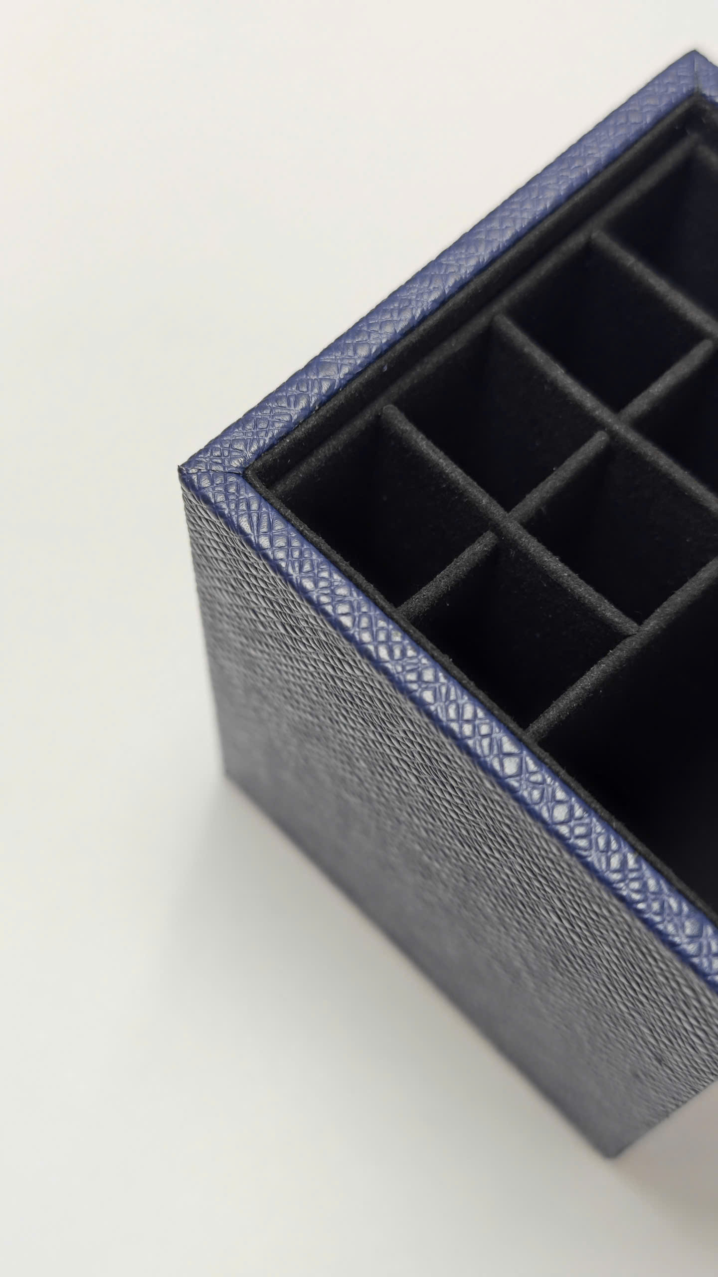 TP Pen Box Signature – Navy Edition - Hình ảnh 3